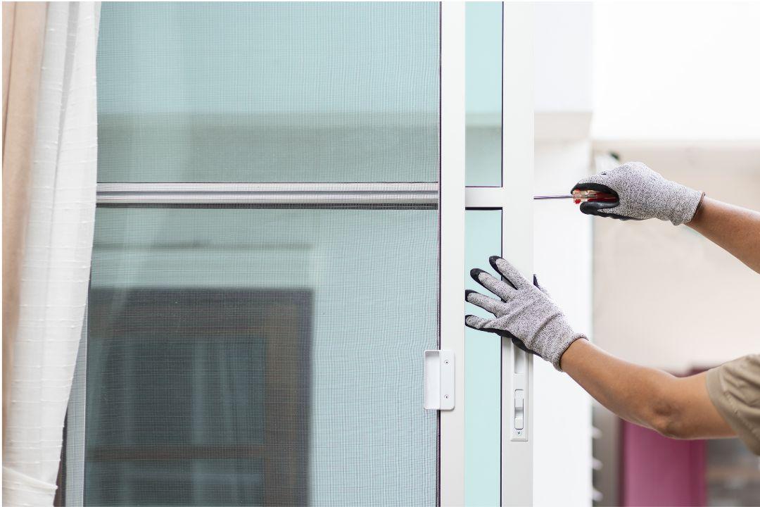 Fixing Your Doors in West Palm Beach: Tips for Dubai Homeowners